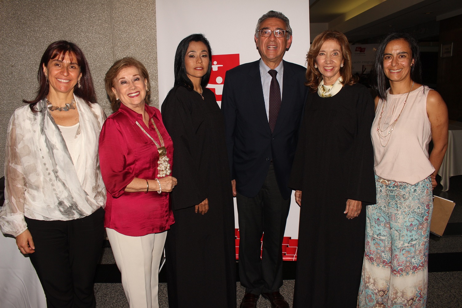 Premio Compartir al Maestro y al Rector destacó la labor de los educadores sobresalientes de Santander