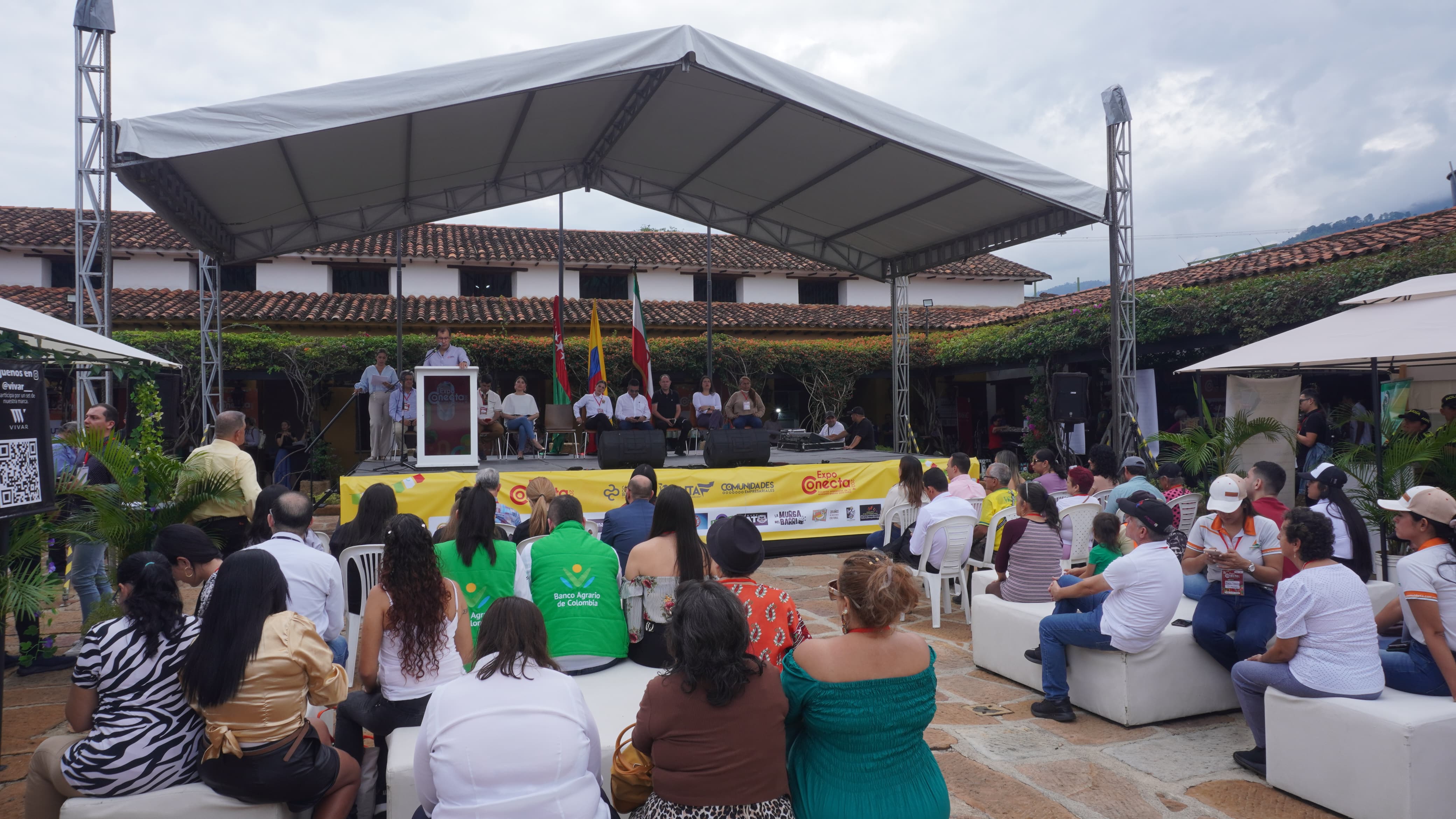 La Cámara de Comercio de Bucaramanga reunió a más de 1.000 negocios de la economía popular en ExpoConecta 2024