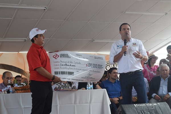 La Cámara de Comercio de Bucaramanga acompañó la 'Expedición Santander' en el municipio de Vélez